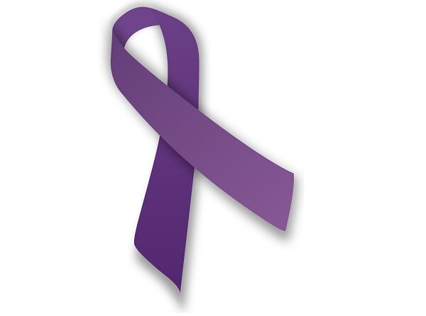 És fals que hagin mort més infants assassinats a mans de les seves mares que dones per violència masclista