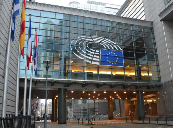 El informe sobre Derechos Fundamentales en la UE no critica a España directamente, como dice ERC