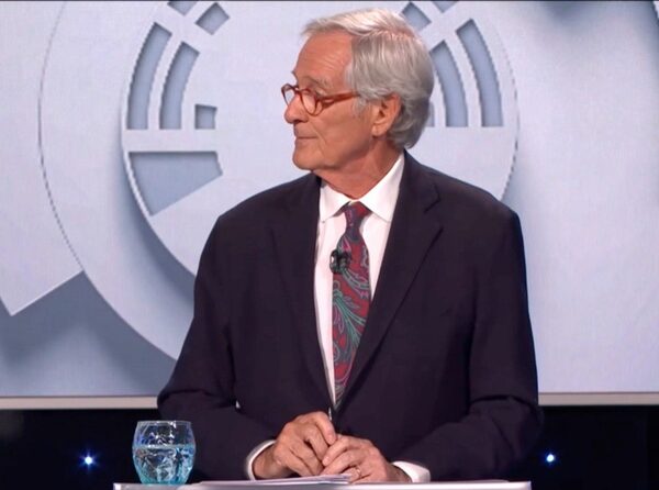 L’atur no es va reduir a la meitat durant el mandat de Trias, com afirma el candidat: la taxa es va reduir tres dècimes