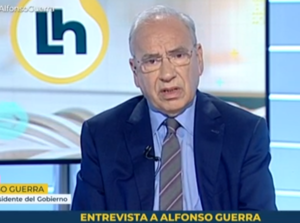 La llei Celaá no tracta el castellà com una llengua estrangera, com diu Alfonso Guerra