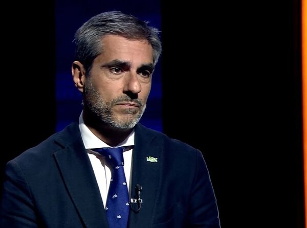 És fals que “només el 13% de les partícules contaminants” de les ciutats vinguin dels vehicles, com assegura Gonzalo de Oro