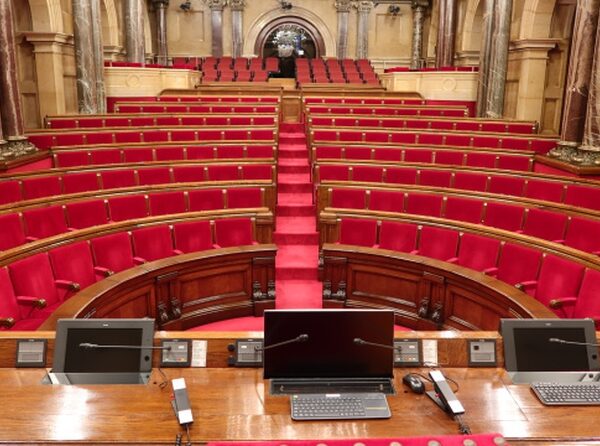 Un candidat es pot presentar a la investidura sense tenir clar el suport del Parlament?