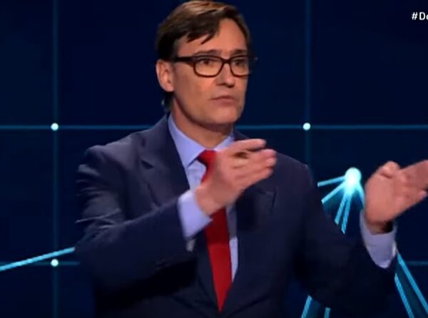 Espanya és el dotzè país del món amb més vacunes, com diu Illa, però només en xifres absolutes