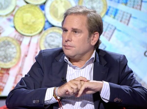 Laura Borr&agrave;s no tiene garantizada su n&oacute;mina &ldquo;de forma vitalicia&rdquo; si cumple dos a&ntilde;os como presidenta del Parlament