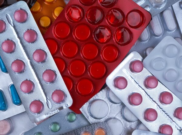 Triturar medicaments en pastilla pot modificar-ne l’efectivitat