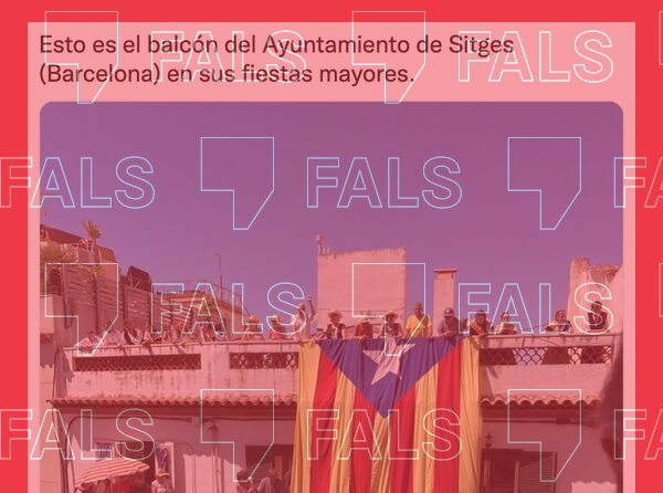 El Ayuntamiento de Sitges no ha colgado una estelada gigante en su balc&oacute;n: es el edificio de enfrente