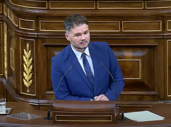 Feijóo no “va votar en contra” d’apujar el salari mínim: ni era diputat ni les actualitzacions de l’SMI es voten al Congrés