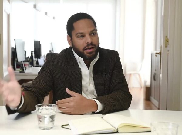 Ignacio Garriga parlant sobre eleccions