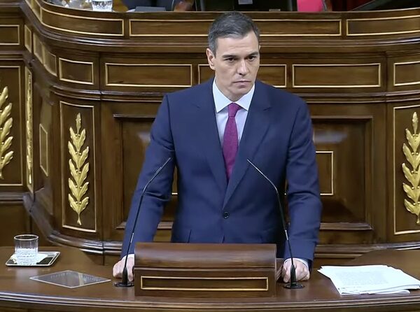 Pedro Sánchez defensa la seva investidura en el debat del Congrés dels Diputats, dimecres 15 de novembre.